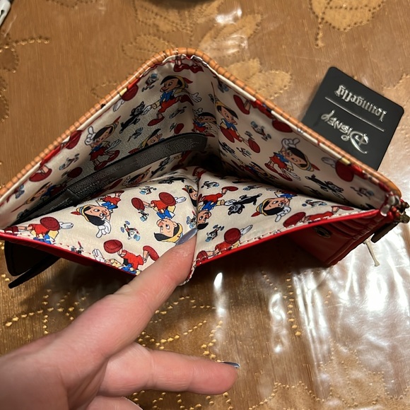 Disney Loungefly Pinocchio Wallet - Picture 4 of 6